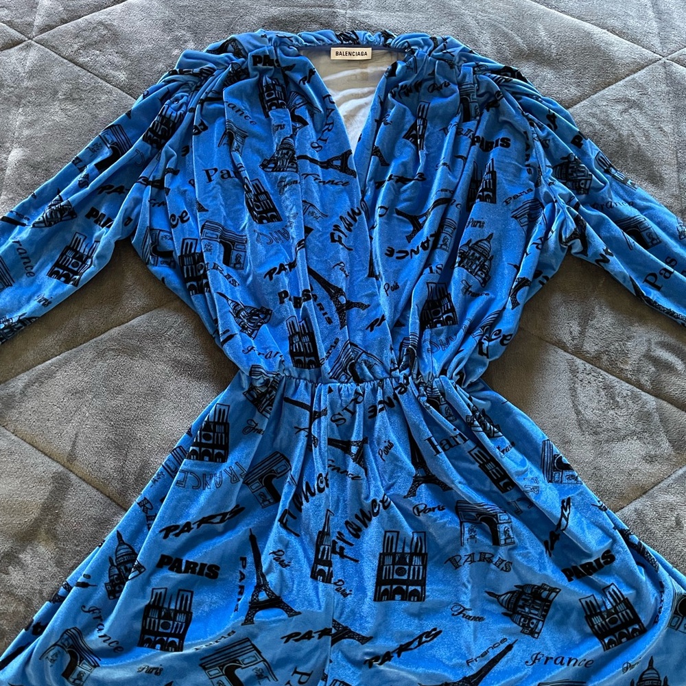 Brand New with Tags Balenciaga 2019 romper size 38 US 6 stretchy Blue with black